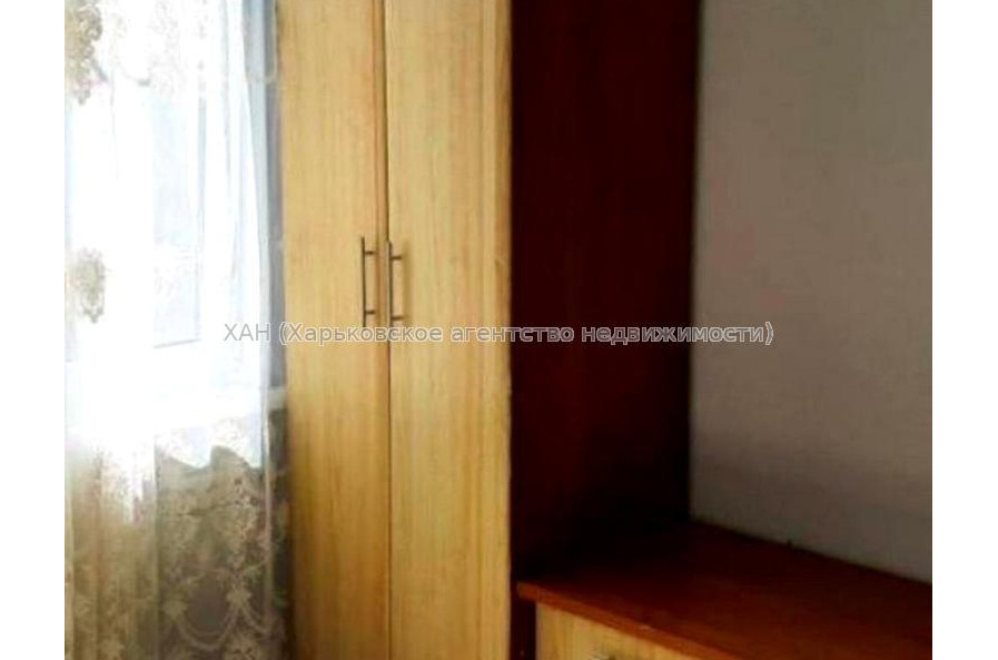 Продам квартиру, 23 Августа ул. , 1 кім., 30 м², косметический ремонт 
