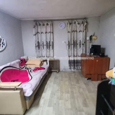 Продам квартиру, Кузинская ул. , 1 кім., 38 м², советский ремонт 