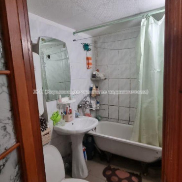 Продам квартиру, Кузинская ул. , 1 кім., 38 м², советский ремонт 