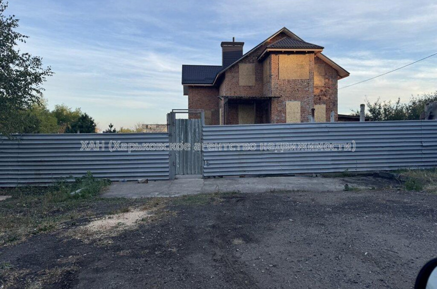 Продам дом, Сиверская ул. , 270 м², 6 сот., без внутренних работ 