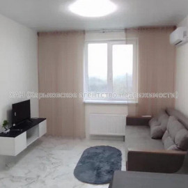 Продам квартиру, Шевченковский пер. , 1 кім., 38 м², капитальный ремонт