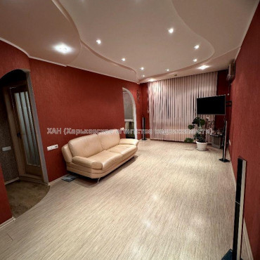 Продам квартиру, Гвардейцев Широнинцев ул. , 3  ком., 65 м², евроремонт 