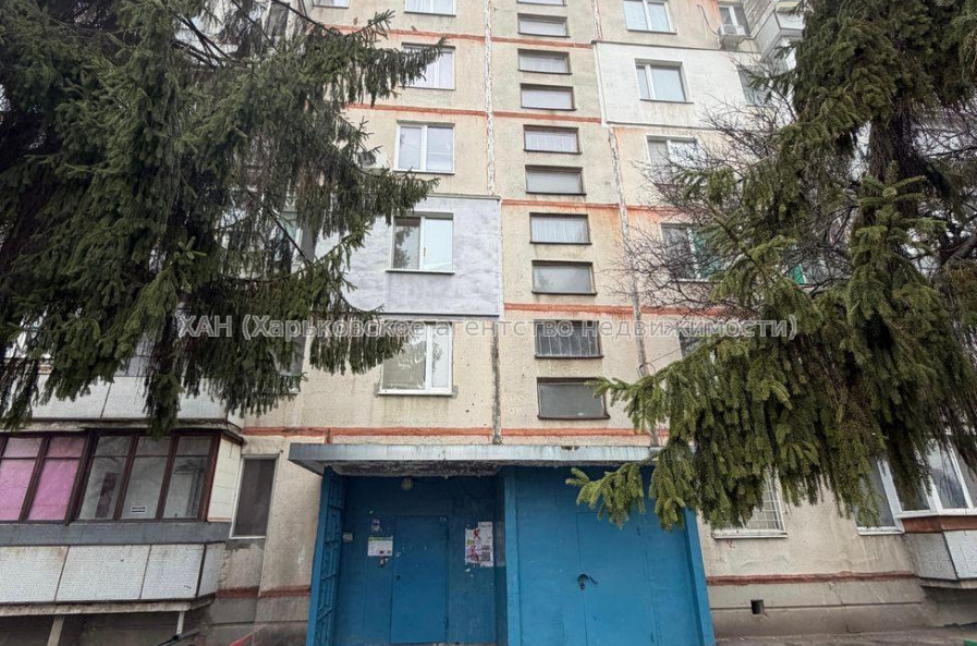 Продам квартиру, Победы просп. , 1  ком., 26 м², советский ремонт 