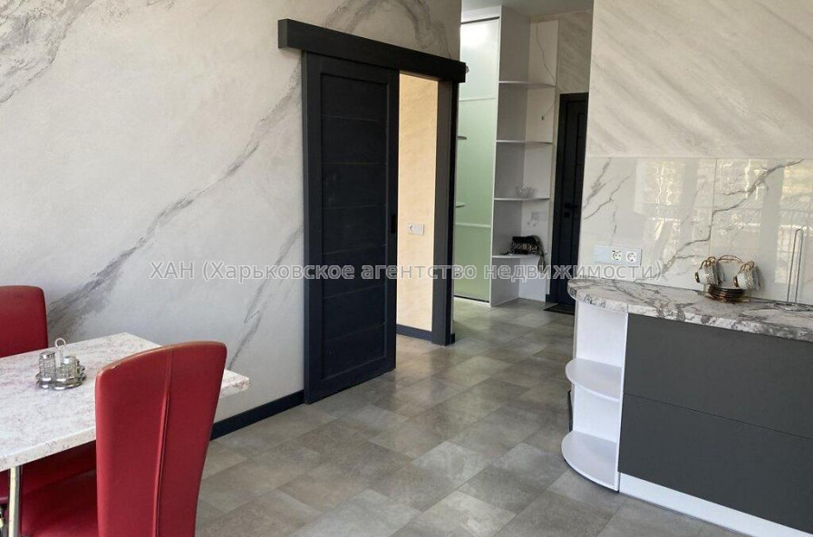 Продам квартиру, Букова ул. , 1 кім., 35 м², евроремонт 