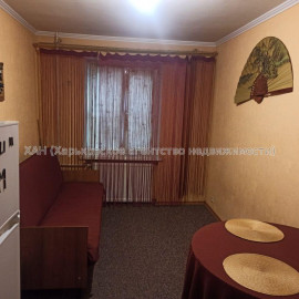 Продам квартиру, 12 Апреля ул. , 1 кім., 15 м², косметический ремонт
