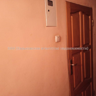 Продам квартиру, 12 Апреля ул. , 1  ком., 15 м², косметический ремонт 