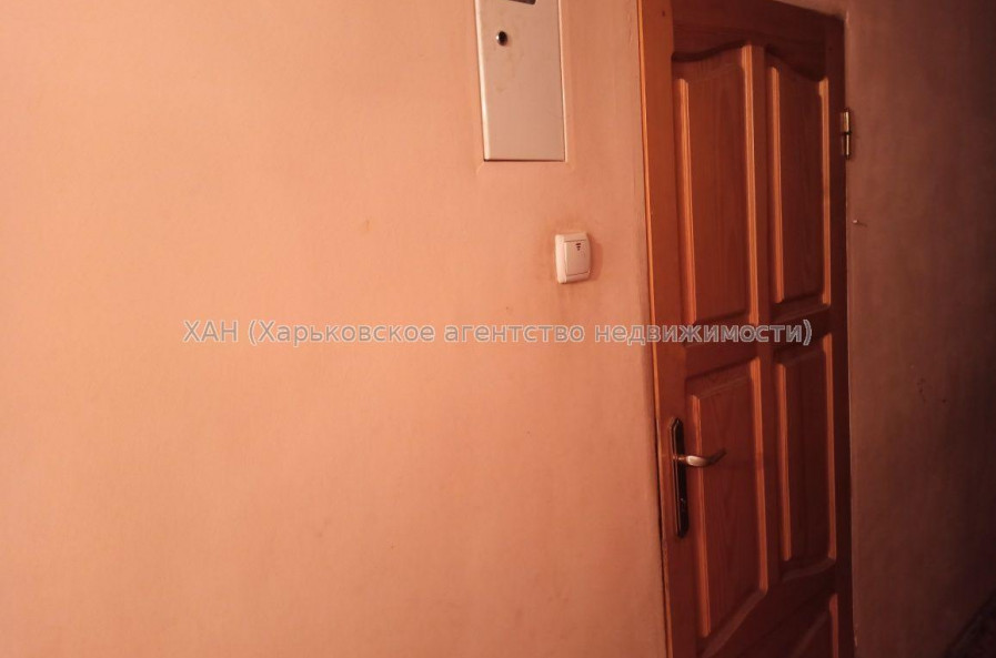 Продам квартиру, 12 Апреля ул. , 1  ком., 15 м², косметический ремонт 