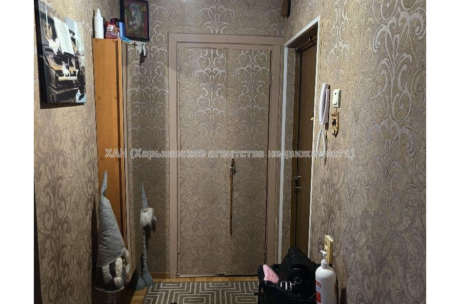 Продам квартиру, Тракторостроителей просп. , 3 кім., 69.30 м², косметический ремонт 