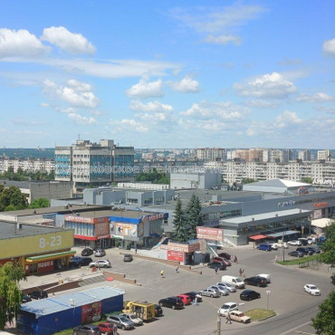 Продам квартиру, Тракторостроителей просп. , 3  ком., 69.30 м², косметический ремонт 