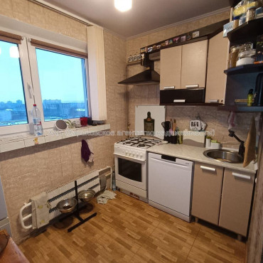 Продам квартиру, Тракторостроителей просп. , 3 кім., 69.30 м², косметический ремонт 