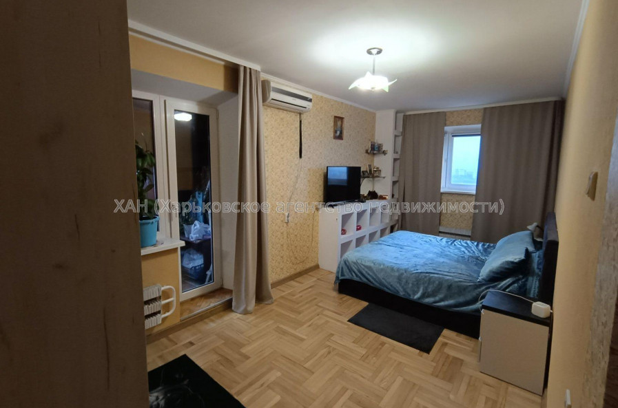 Продам квартиру, Тракторостроителей просп. , 3 кім., 69.30 м², косметический ремонт 