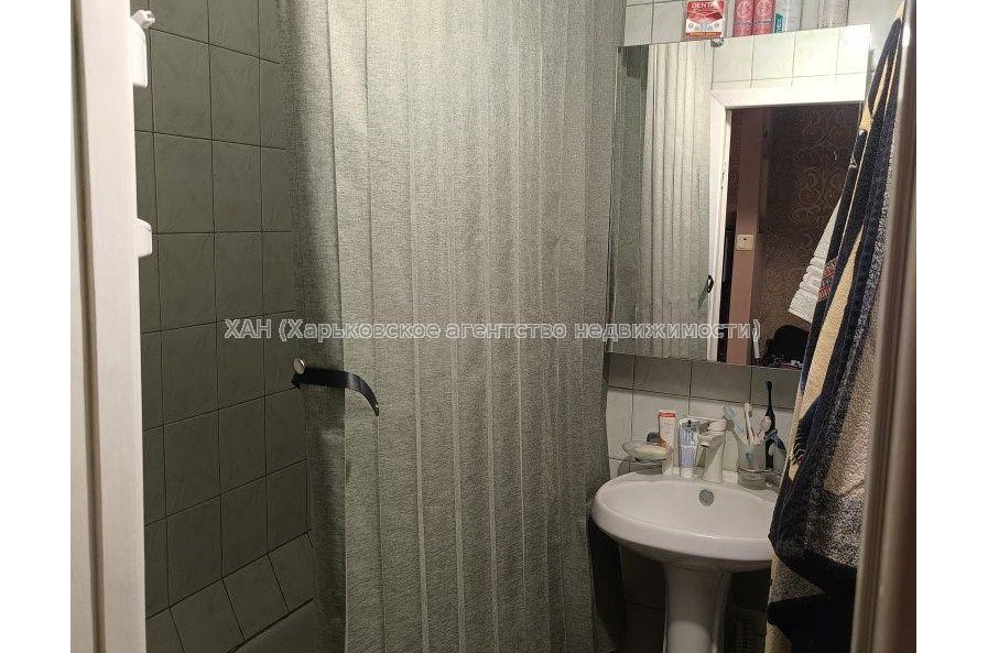 Продам квартиру, Тракторостроителей просп. , 3 кім., 69.30 м², косметический ремонт 