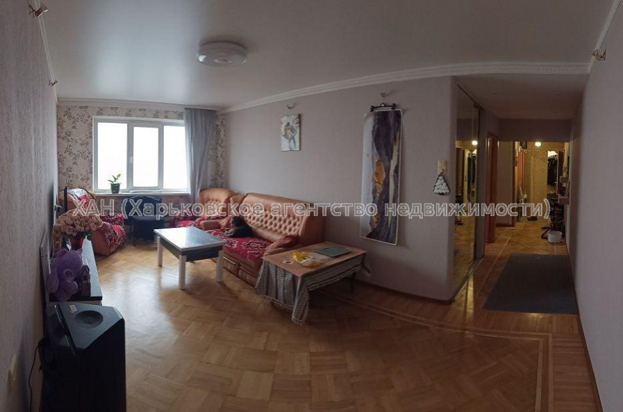 Продам квартиру, Тракторостроителей просп. , 3 кім., 69.30 м², косметический ремонт 