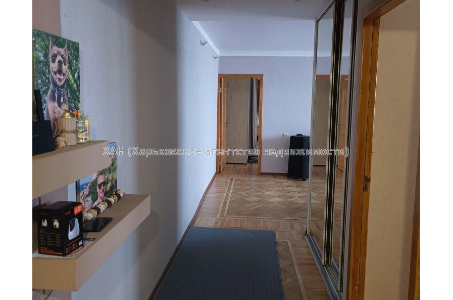 Продам квартиру, Тракторостроителей просп. , 3 кім., 69.30 м², косметический ремонт 