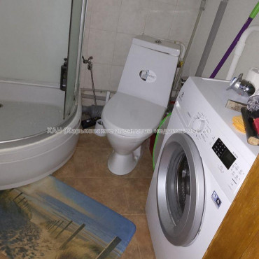 Продам квартиру, Курчатова просп. , 1 кім., 37 м², капитальный ремонт 