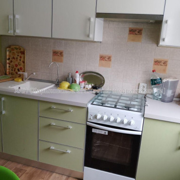 Продам квартиру, Курчатова просп. , 1  ком., 37 м², капитальный ремонт 