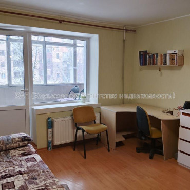 Продам квартиру, Курчатова просп. , 1 кім., 37 м², капитальный ремонт 