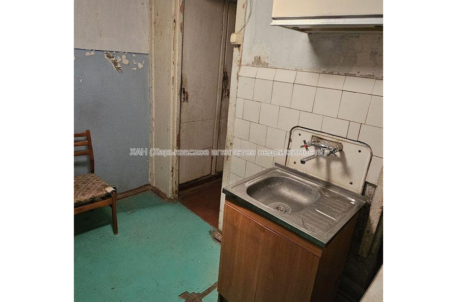 Продам квартиру, Тракторостроителей просп. , 2 кім., 47 м², без ремонта 