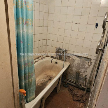 Продам квартиру, Тракторостроителей просп. , 2  ком., 47 м², без ремонта 