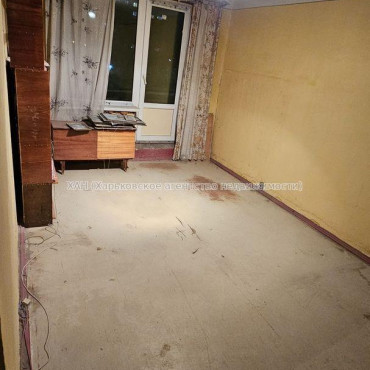 Продам квартиру, Тракторостроителей просп. , 2 кім., 47 м², без ремонта 