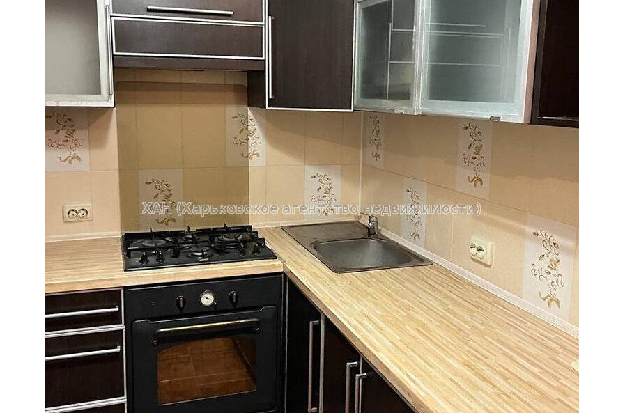 Продам квартиру, Полевая ул., Слободской район , 3 кім., 70 м², капитальный ремонт 