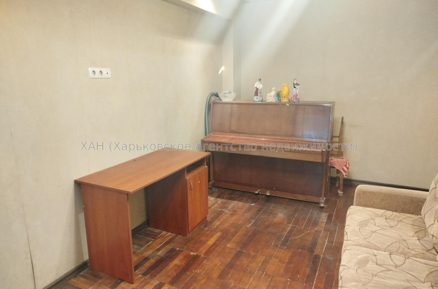 Продам квартиру, Полевая ул., Слободской район , 3 кім., 70 м², капитальный ремонт 