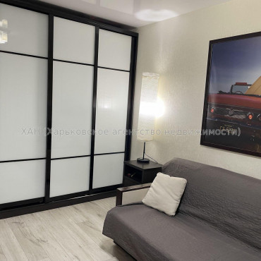 Продам квартиру, Баварский пер. , 1  ком., 33 м², евроремонт 