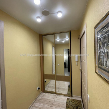 Продам квартиру, Баварский пер. , 1  ком., 33 м², евроремонт 