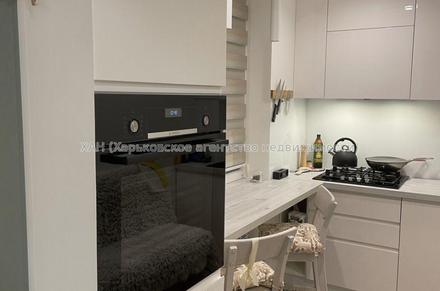 Продам квартиру, Баварский пер. , 1  ком., 33 м², евроремонт 