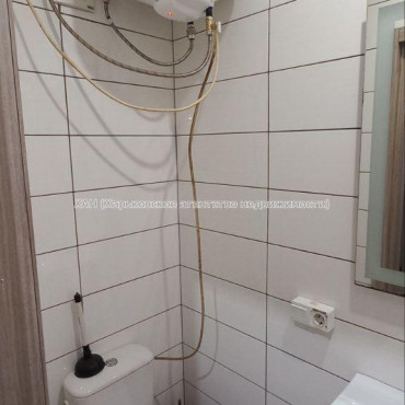 Сдам квартиру, Шевченковский пер. , 1  ком., 19 м², капитальный ремонт 