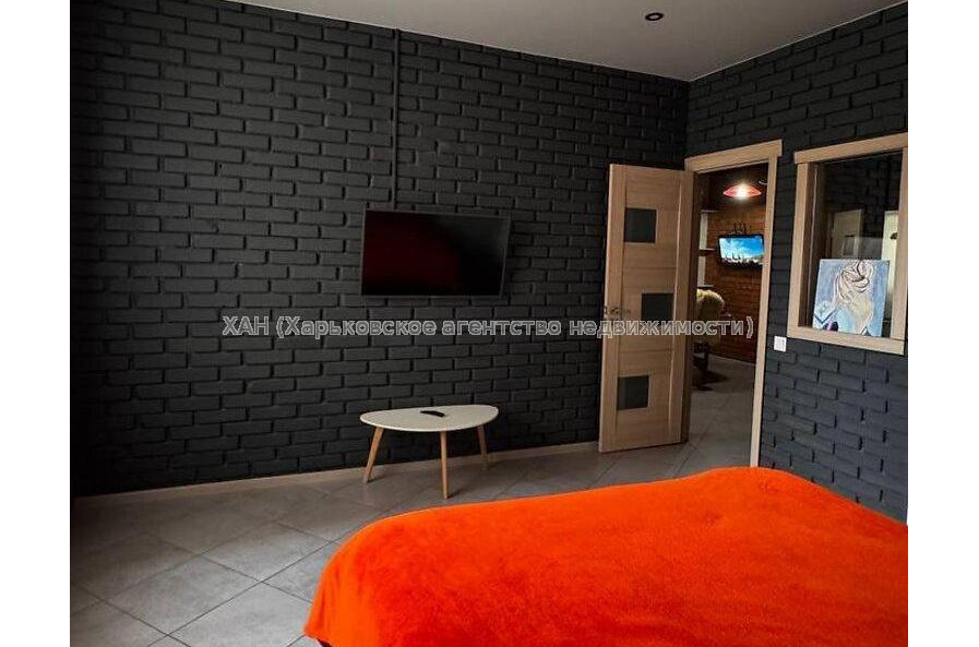 Продам квартиру, Новоалександровская ул. , 2 кім., 56 м², евроремонт 