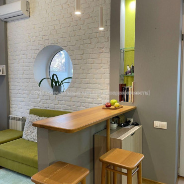 Продам квартиру, Алчевских ул. , 1 кім., 24 м², авторский дизайн 