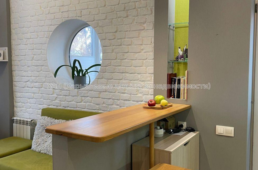 Продам квартиру, Алчевских ул. , 1 кім., 24 м², авторский дизайн 