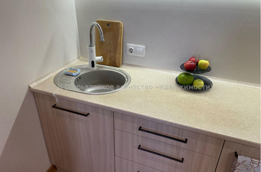 Продам квартиру, Алчевских ул. , 1  ком., 24 м², авторский дизайн 