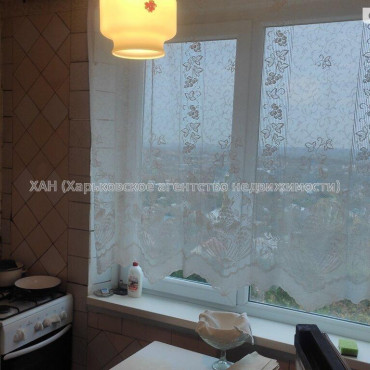 Продам квартиру, Жуковского просп. , 2 кім., 47 м², косметический ремонт 