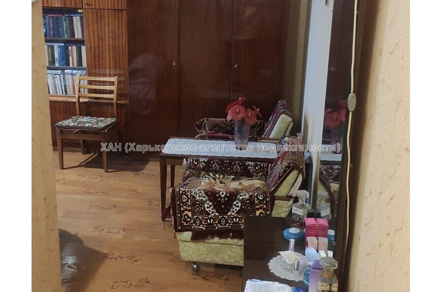 Продам квартиру, Жуковского просп. , 2 кім., 47 м², косметический ремонт 