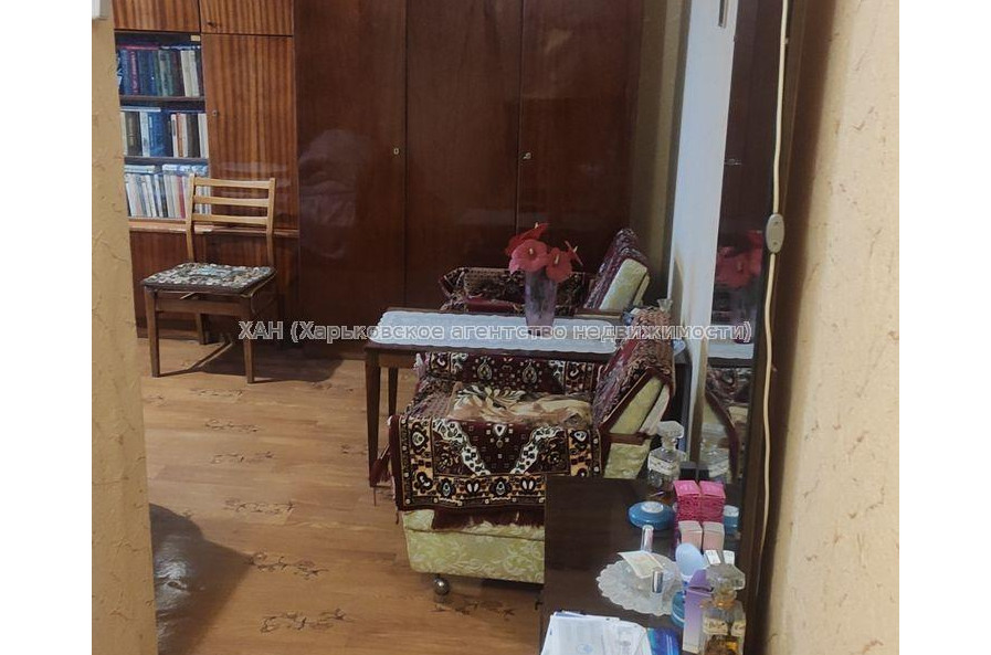 Продам квартиру, Жуковского просп. , 2 кім., 47 м², косметический ремонт 