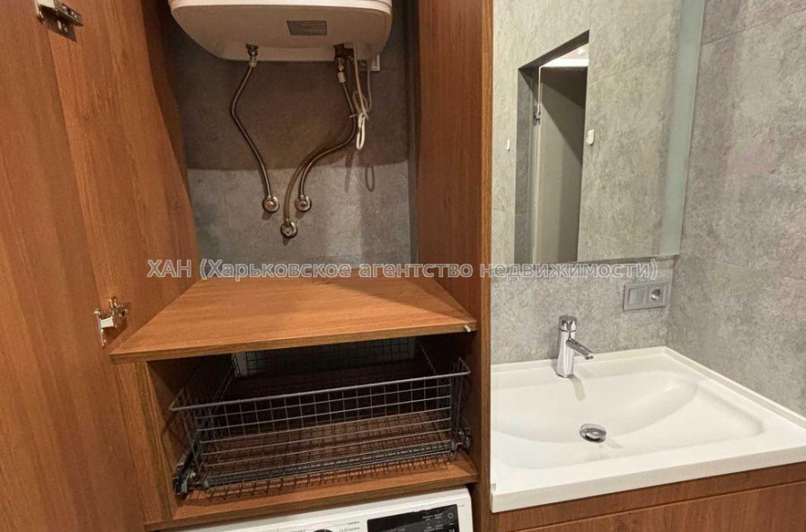 Продам квартиру, Клочковская ул. , 3  ком., 106 м², авторский дизайн 