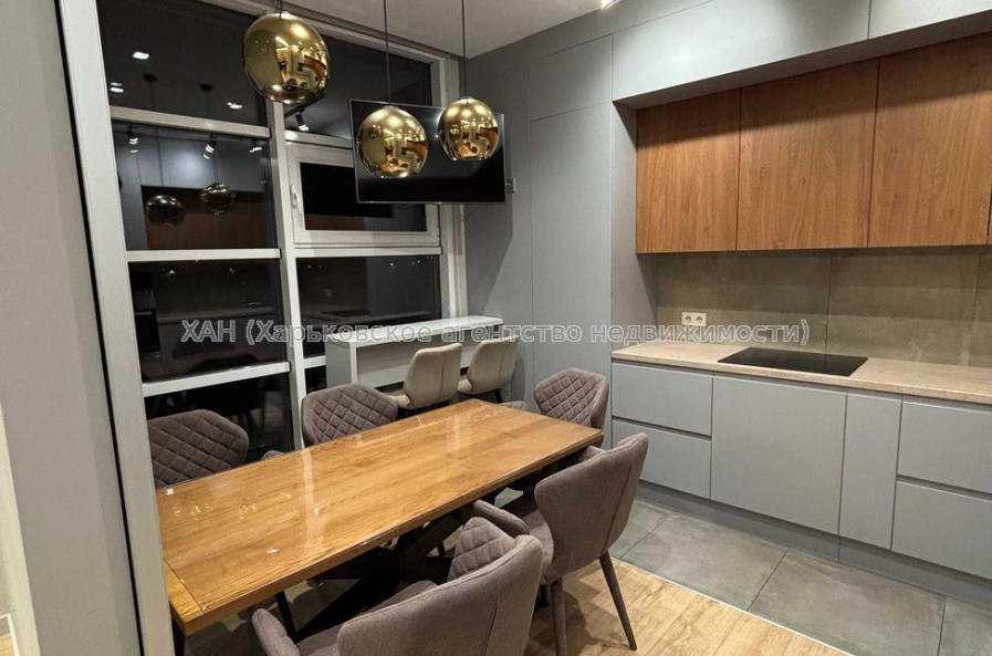 Продам квартиру, Клочковская ул. , 3  ком., 106 м², авторский дизайн 