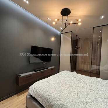 Продам квартиру, Клочковская ул. , 3  ком., 106 м², авторский дизайн 