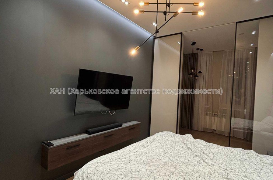 Продам квартиру, Клочковская ул. , 3  ком., 106 м², авторский дизайн 