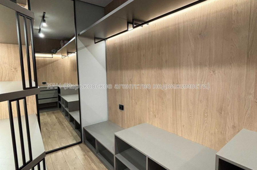 Продам квартиру, Клочковская ул. , 3  ком., 106 м², авторский дизайн 