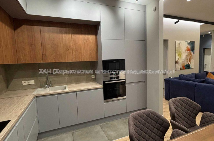 Продам квартиру, Клочковская ул. , 3  ком., 106 м², авторский дизайн 
