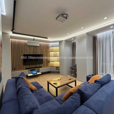 Продам квартиру, Клочковская ул. , 3  ком., 106 м², авторский дизайн 