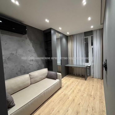 Продам квартиру, Клочковская ул. , 3 кім., 106 м², авторский дизайн 