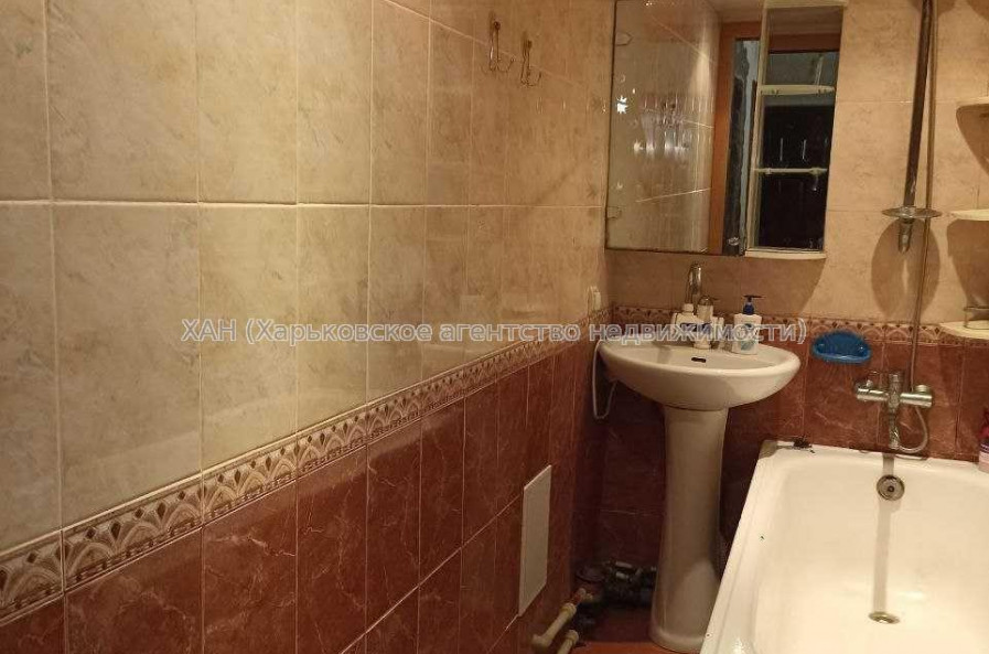 Продам квартиру, Гвардейцев Широнинцев ул. , 2 кім., 45.60 м², советский ремонт 