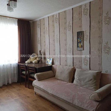 Продам квартиру, Гвардейцев Широнинцев ул. , 2 кім., 45.60 м², советский ремонт 