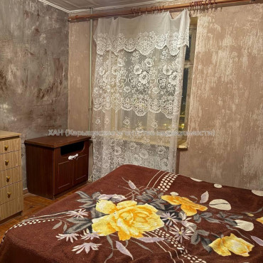 Продам квартиру, Каденюка ул. , 2  ком., 60 м², косметический ремонт 