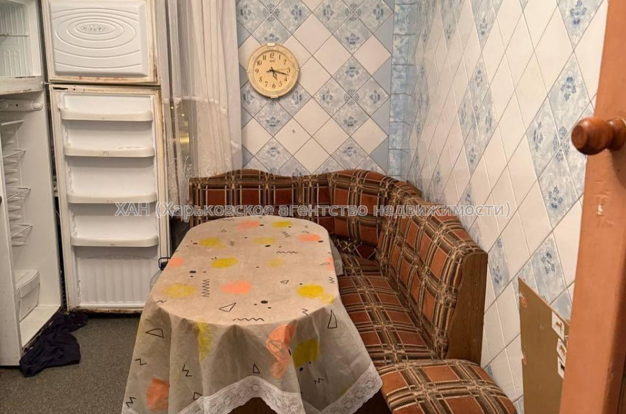 Продам квартиру, Каденюка ул. , 2  ком., 60 м², косметический ремонт 