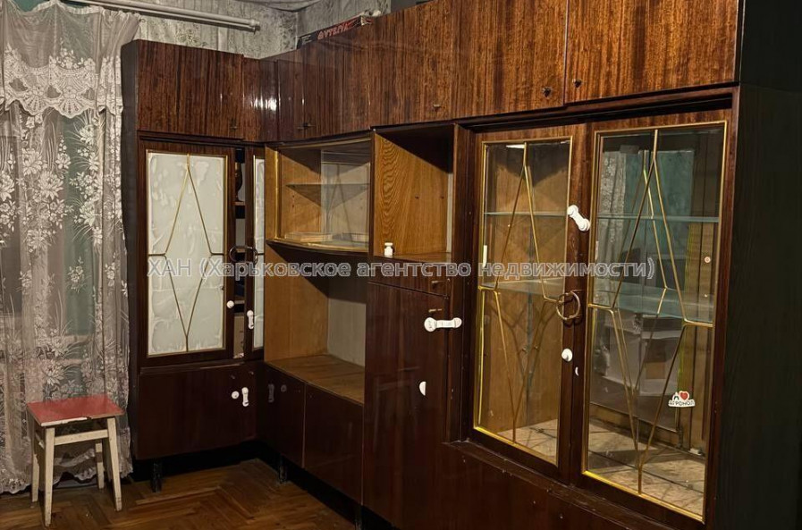 Продам квартиру, Каденюка ул. , 2  ком., 60 м², косметический ремонт 